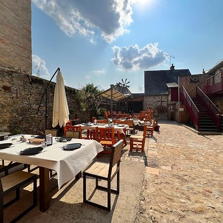 Hotel Le Ranch Brûlon Zewnętrze zdjęcie