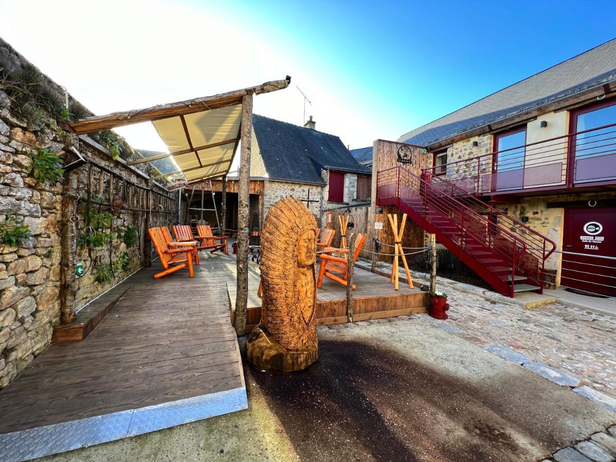 Hotel Le Ranch Brûlon Zewnętrze zdjęcie