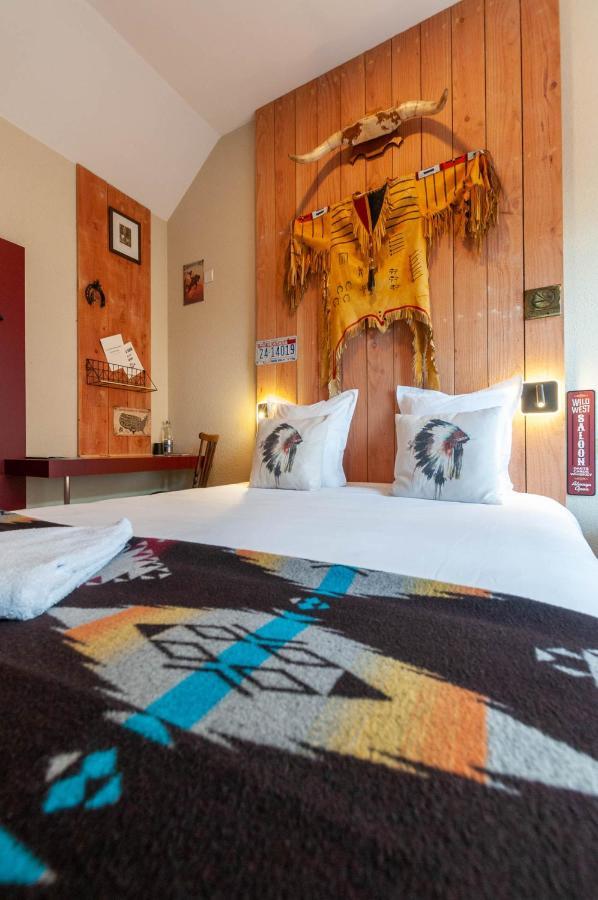 Hotel Le Ranch Brûlon Zewnętrze zdjęcie