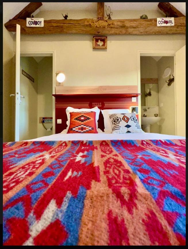 Hotel Le Ranch Brûlon Zewnętrze zdjęcie