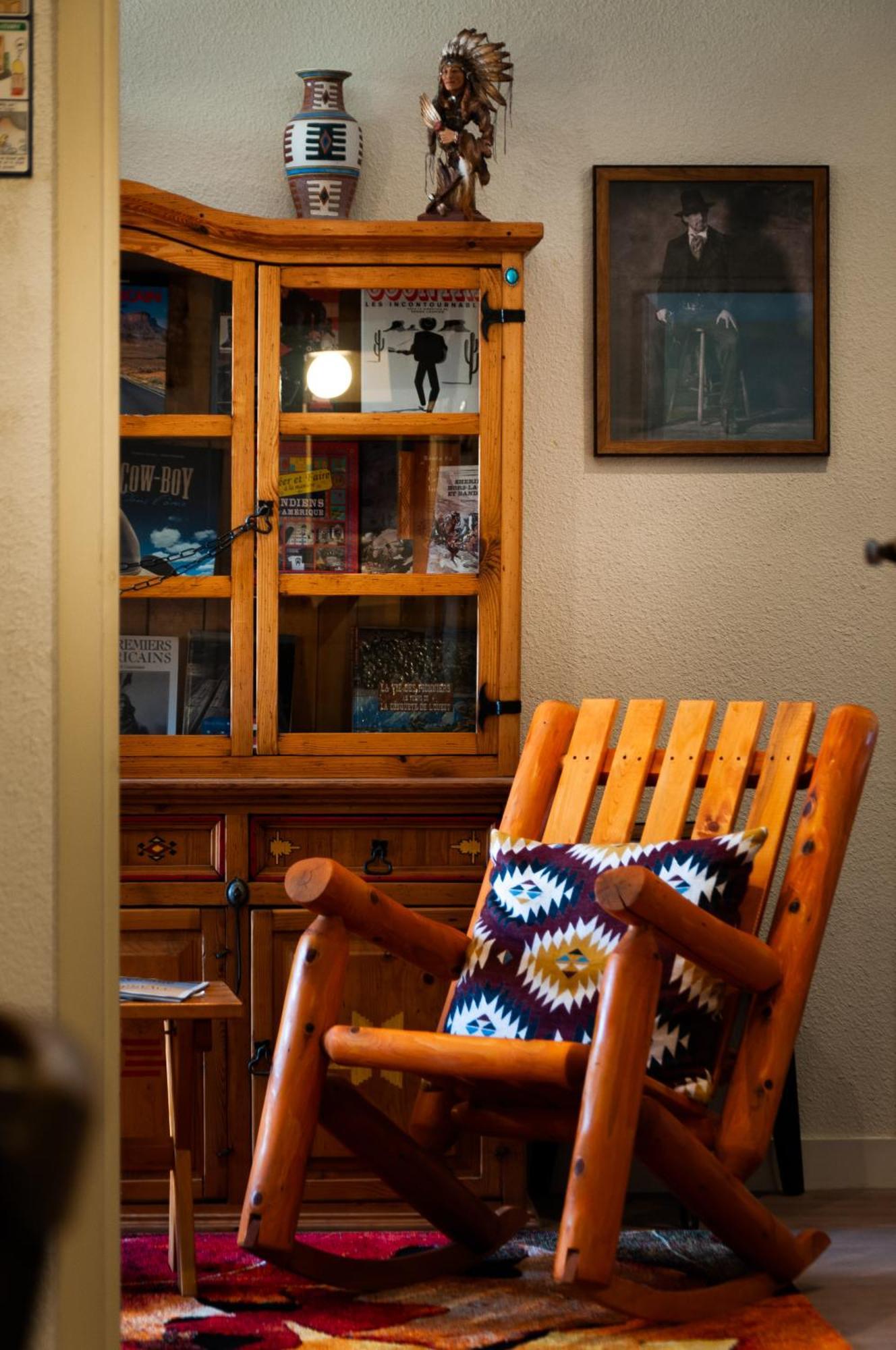 Hotel Le Ranch Brûlon Zewnętrze zdjęcie