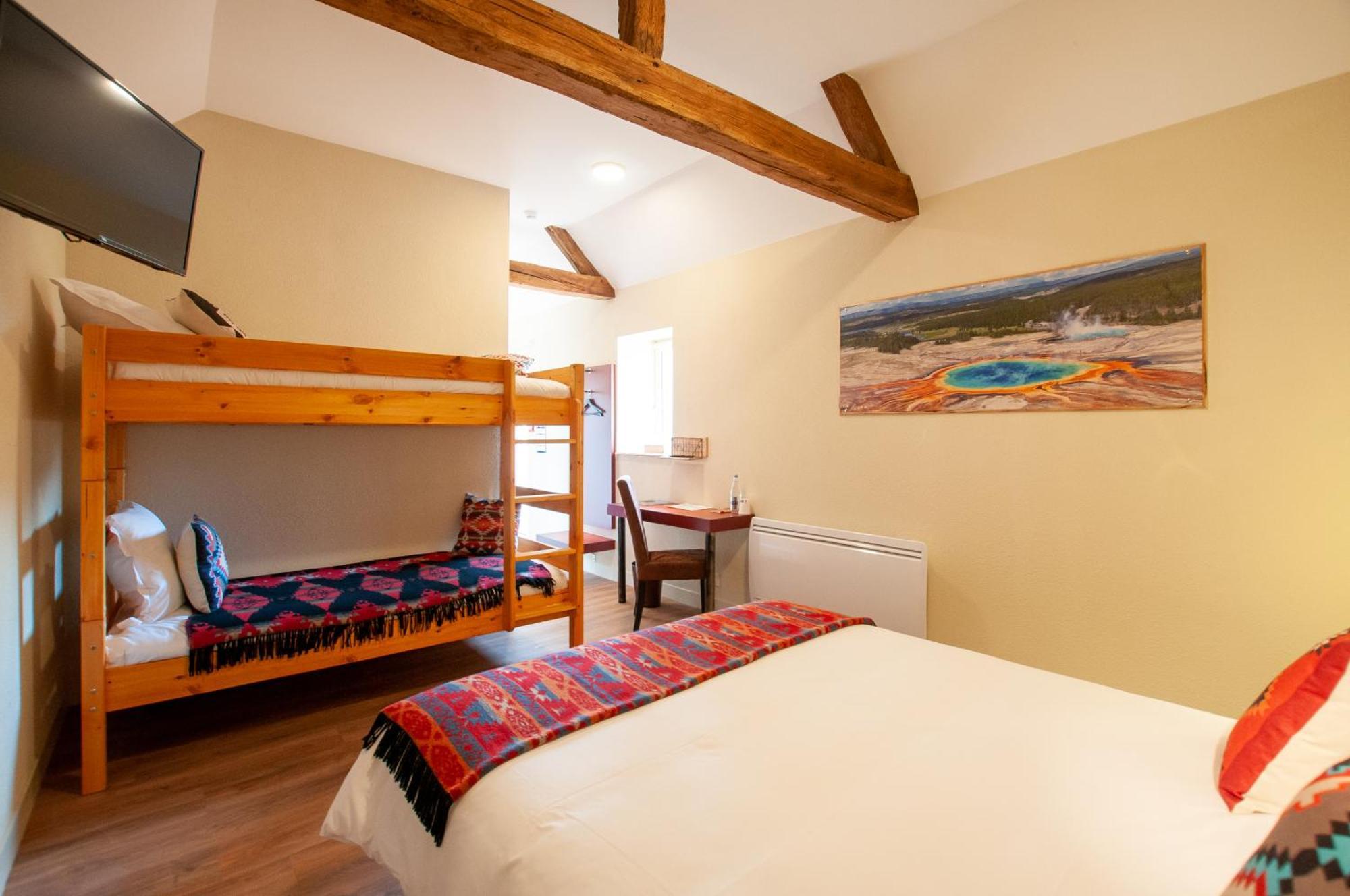 Hotel Le Ranch Brûlon Zewnętrze zdjęcie